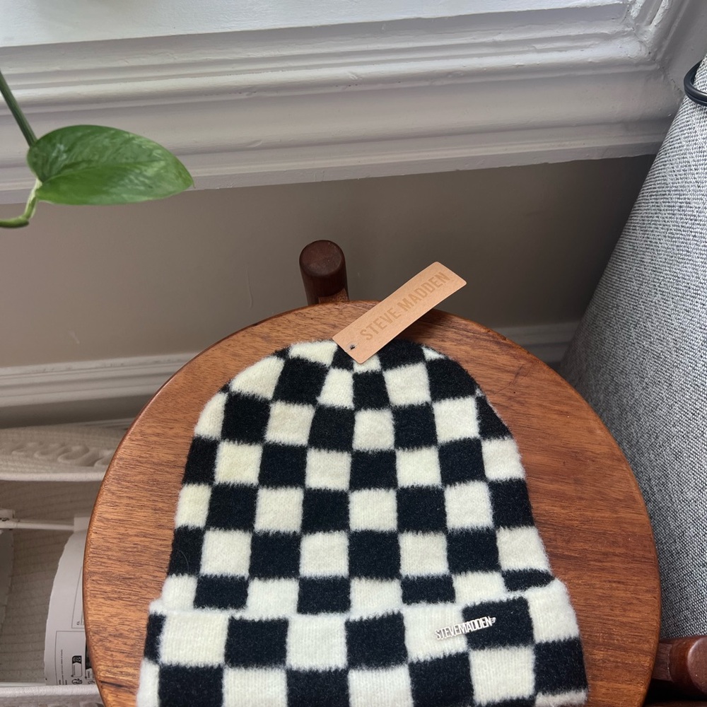 Steve Madden Black and White Checkered Beanie